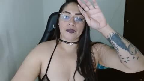 Natasha Smithe  online show from February 18, 2:11 am