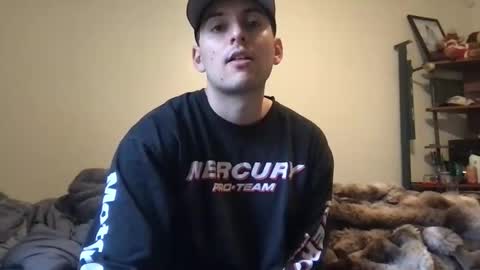 natetheexplorer online show from February 15, 11:47 pm