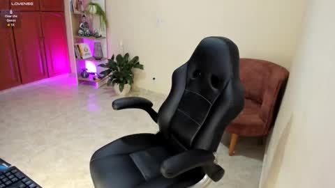 NATHALIE online show from March 7, 2:50 pm