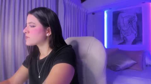 Snapshot of nathalie_rivers chatting on October 22, 11:23 am NATHALIE online show from October 22, 11:23 am