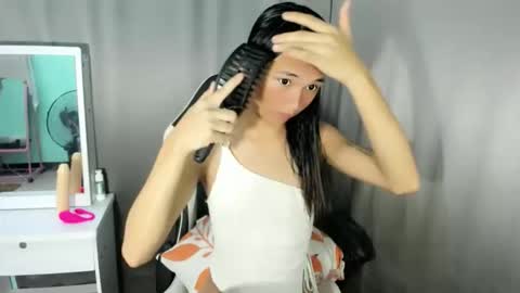 nathalie_slut online show from December 2, 5:48 am