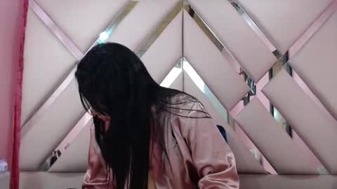 nathaly low online show from September 23, 3:22 am