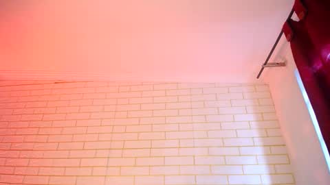   online show from January 9, 8:25 pm