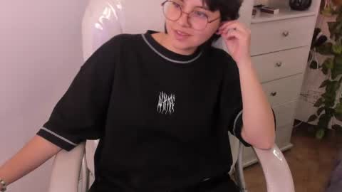 nathalyy_ds online show from June 26, 8:47 pm