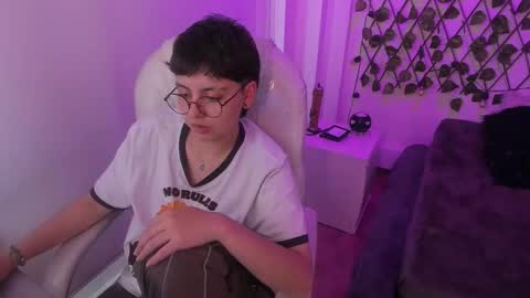 nathalyy_ds online show from February 28, 9:30 pm