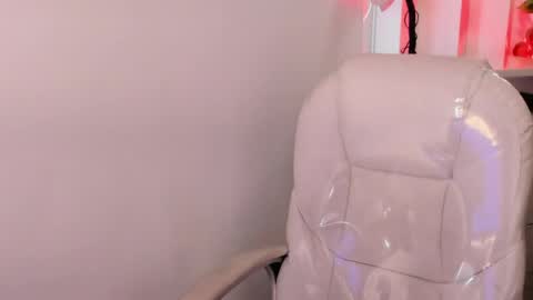 nathalyy_ds online show from May 24, 3:29 pm