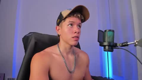 Nathan online show from January 15, 8:39 pm