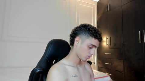 nathan_shimmer online show from April 16, 9:39 pm