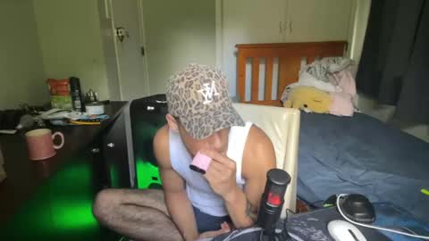 native_boy2 online show from February 5, 8:45 pm