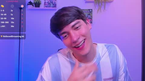 Nathaniel online show from May 25, 3:34 am