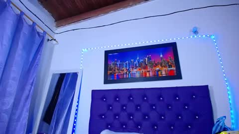  Annie  online show from February 15, 6:33 am