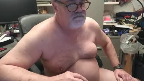 Snapshot of naturalchef69 chatting on March 11, 3:47 am naturalchef69 online show from March 11, 3:47 am