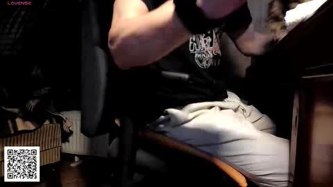 Nature online show from November 12, 6:32 pm