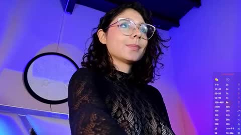 Naty Saenz online show from November 28, 10:11 am