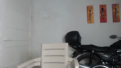 Snapshot of natzumi_mcqueen chatting on January 3, 11:56 am Stella Mcqueen online show from January 3, 11:56 am