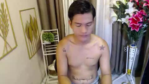 naughty_angelo online show from April 15, 6:17 am