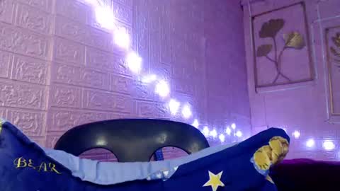 naughty_lorien143 online show from June 3, 2:33 pm