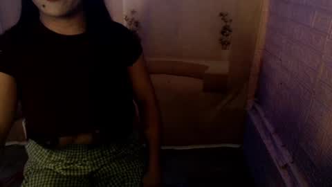 naughty_lorien143 online show from August 7, 3:43 pm