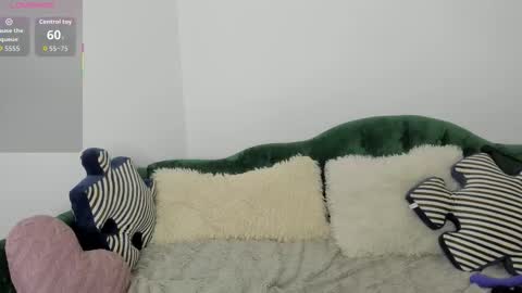 Milena  online show from December 4, 8:25 am