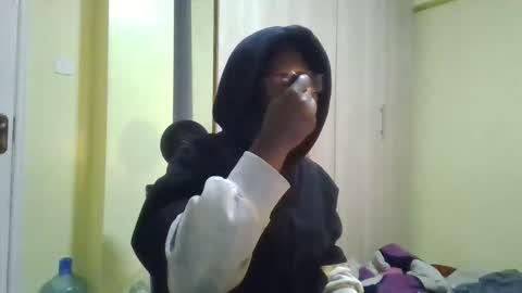 Lydiah online show from October 8, 6:47 pm