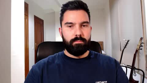 Tom online show from October 31, 3:56 pm