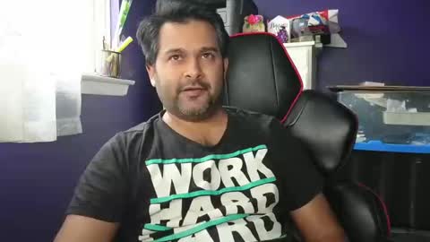 sakhtlaundaz online show from December 28, 8:47 pm