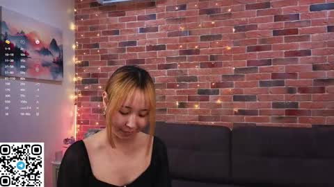 Lina online show from February 9, 4:32 pm