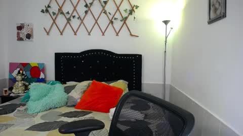 Valeria  online show from April 23, 8:10 pm