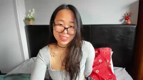 Gigi Chu  online show from June 27, 10:32 am