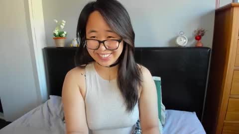 Gigi Chu  online show from January 7, 11:59 am