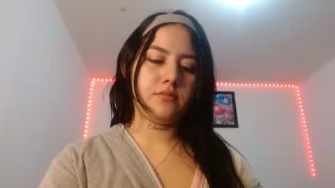 naughtyplayass online show from June 16, 4:22 pm