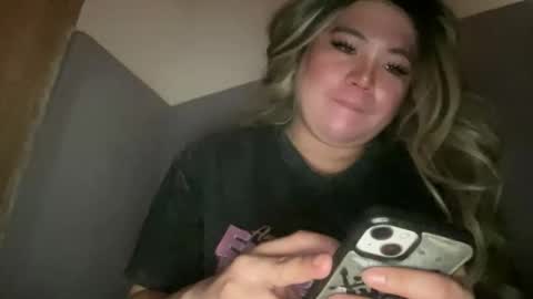 Rose Wilson online show from November 3, 2:23 am