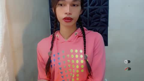 Snapshot of naughtysunshinepinay chatting on October 21, 11:30 pm Celine online show from October 21, 11:30 pm
