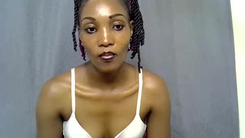 naughtyy4u online show from May 7, 1:29 pm