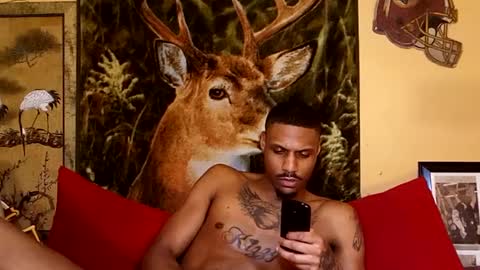 Mekhi or Khi online show from January 22, 9:10 pm