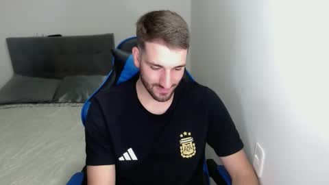 Nico online show from February 5, 7:53 pm