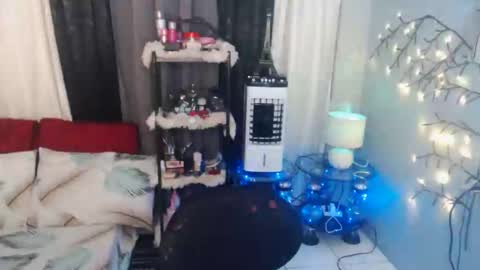 Janna Mae online show from November 4, 11:33 am