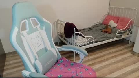 sabrina online show from April 18, 3:30 am