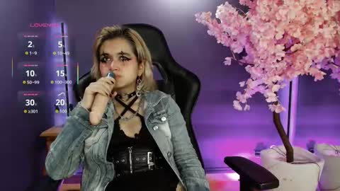 Navier  online show from November 7, 8:33 pm