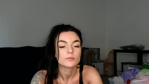 Navyrein online show from January 20, 1:53 pm