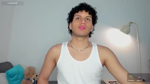 Snapshot of naxttan chatting on October 17, 7:23 am Natan online show from October 17, 7:23 am