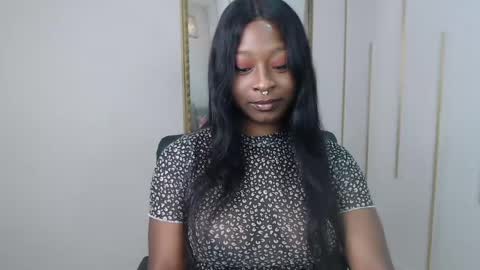 Nayaris 3 online show from May 26, 3:07 pm
