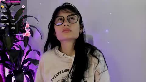 Naye  online show from April 24, 5:20 am