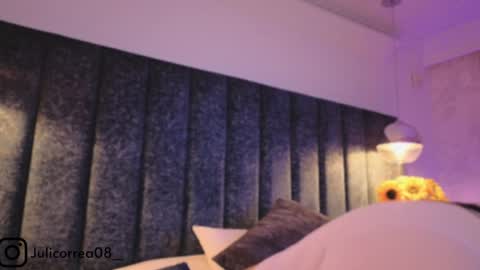 Juli  online show from March 28, 12:28 pm