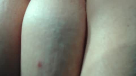 Laura   online show from April 22, 2:02 pm