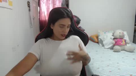 Snapshot of nebyula_star chatting on February 6, 6:24 pm Nebyula online show from February 6, 6:24 pm