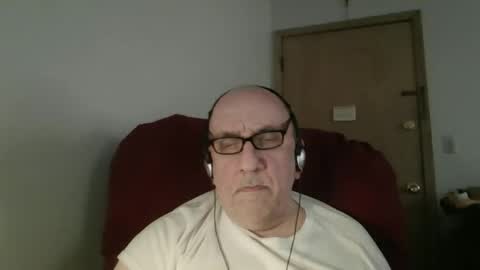 Tom online show from May 29, 11:47 pm