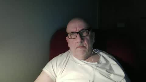 Tom online show from March 22, 12:14 am