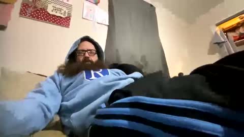 Easy E online show from March 2, 9:16 am