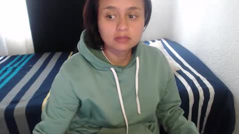 Zoe online show from December 3, 4:51 pm